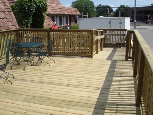 Custom deck by Mischler and Sons Construction